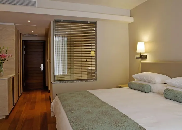 Chapmans Peak Beach Hotel