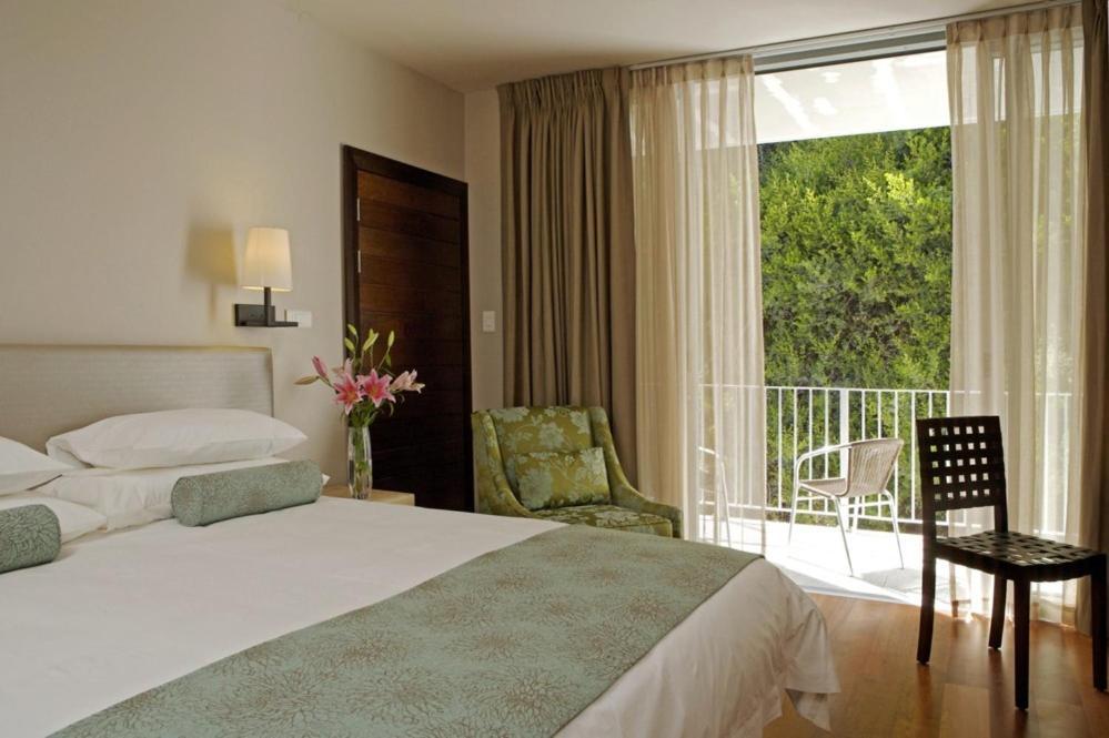 Chapmans Peak 4*
